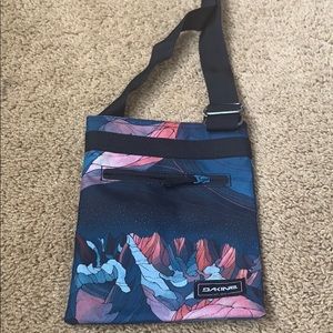 Dakine Purse